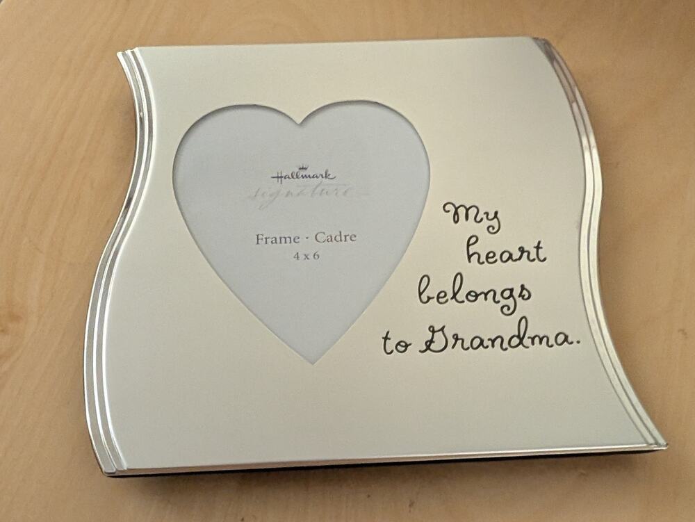 ☀️NWT Hallmark Grandma Frame